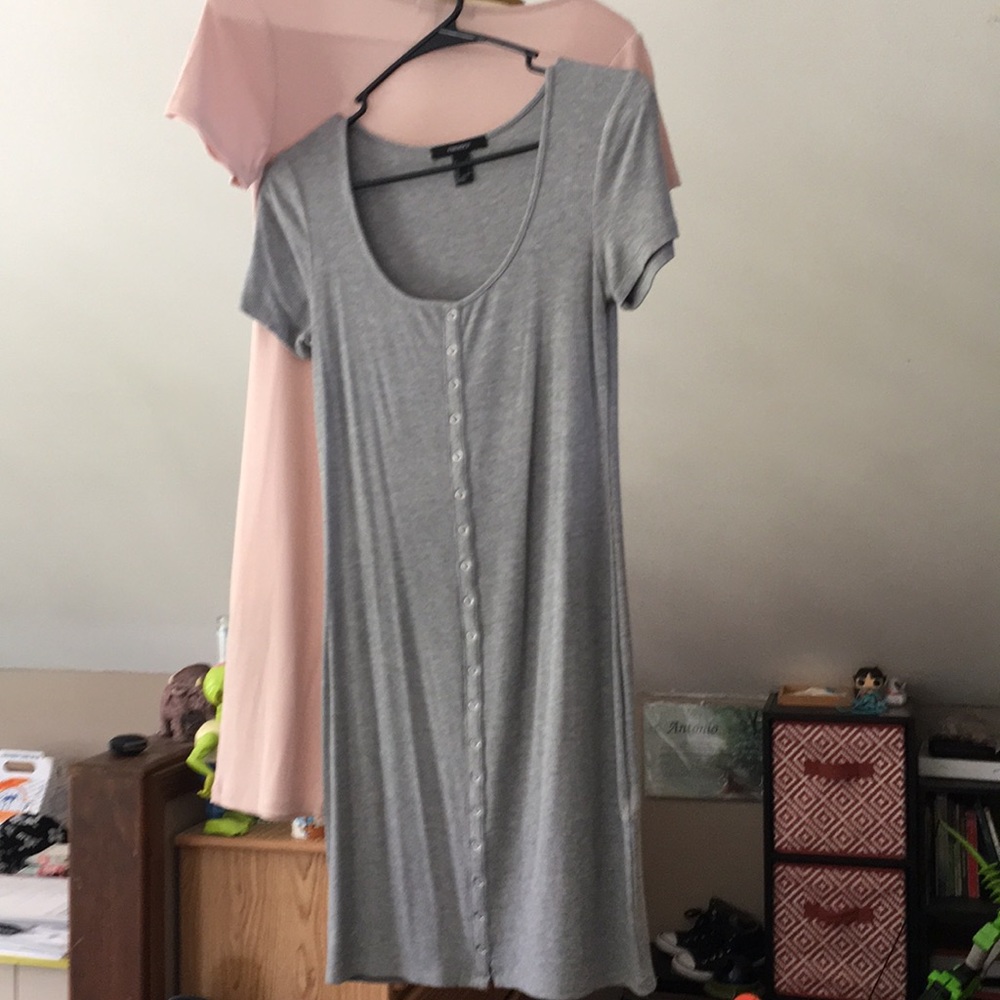 Bundle 2 Forever 21 dresses